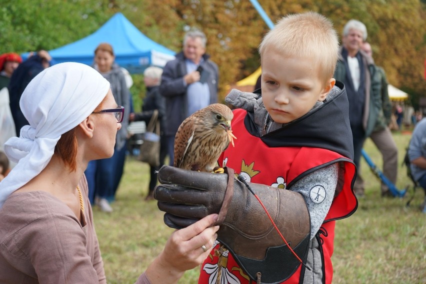 Juromania na Zamku Pilcza w Smoleniu. Nie brakowało atrakcji ZDJĘCIA