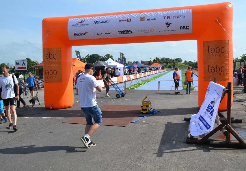 Triathloniści zjeżdżają się do Malborka na Garmin Iron Triathlon 2013 [ZDJĘCIA]