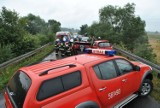 Wypadek na moście w Lądzie. Trzy osoby w szpitalu [ZDJĘCIA]