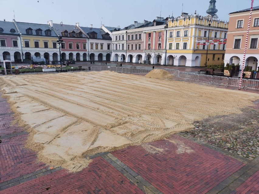 W Zamościu powstaje lodowisko. Ma być gotowe na początku grudnia