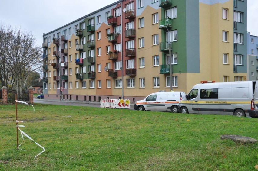 Awaria gazu przy ul. Jagottty w Prabutach. Szukanie przyczyny trwało cztery dni [ZDJĘCIA]