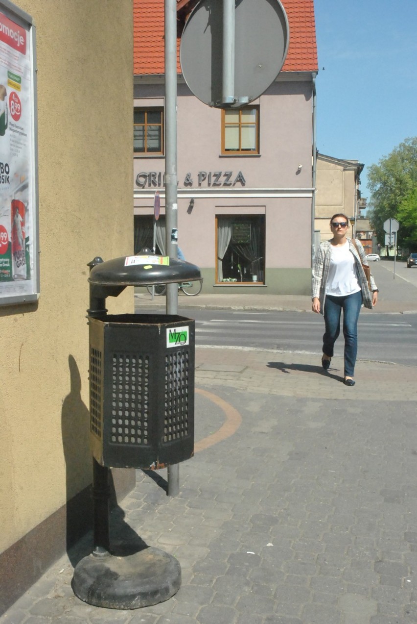 Kosze na śmieci w Lesznie - nie taka prosta sprawa