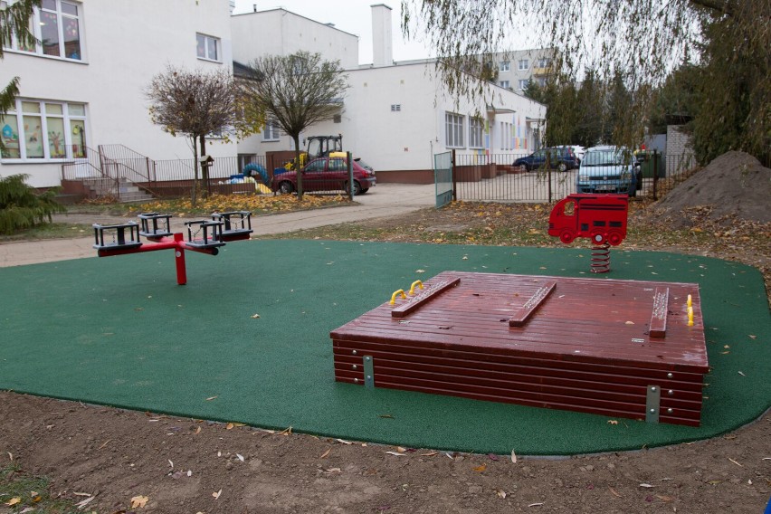Plac zabaw Płock. Park dla dzieci przy przedszkolu nr 37 na Podolszycach wybudowany miesiąc przed czasem! Wybrał go Budżet Obywatelski Płock