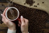 Takie są skutki uboczne picia kawy rano. Tak reaguje organizm, gdy wypijesz kawę na pusty żołądek. Tak reaguje Twój organizm