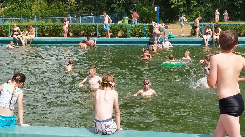 Ceny biletów na odkryty basen przy Strzeleckiej w Lesznie spadną, ale dopiero od 1 sierpnia
