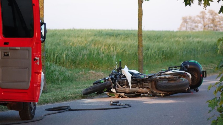 Tragiczny wypadek w Chrustowie. Zginął 12-letni chłopiec po zderzeniu z motocyklem [ZDJĘCIA]