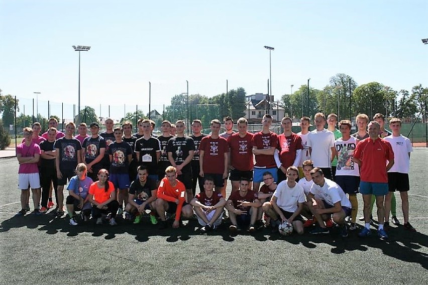 Turniej piłki nożnej 2018 w złotowskim Ogólniaku [ZDJĘCIA]