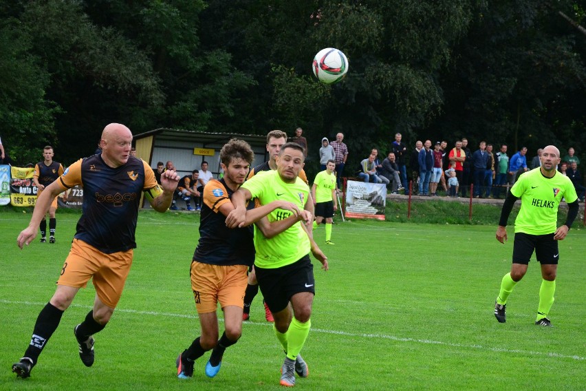 Beskid Posada Górna remisuje z LKS Przełom Besko 2:2 [ZDJĘCIA]