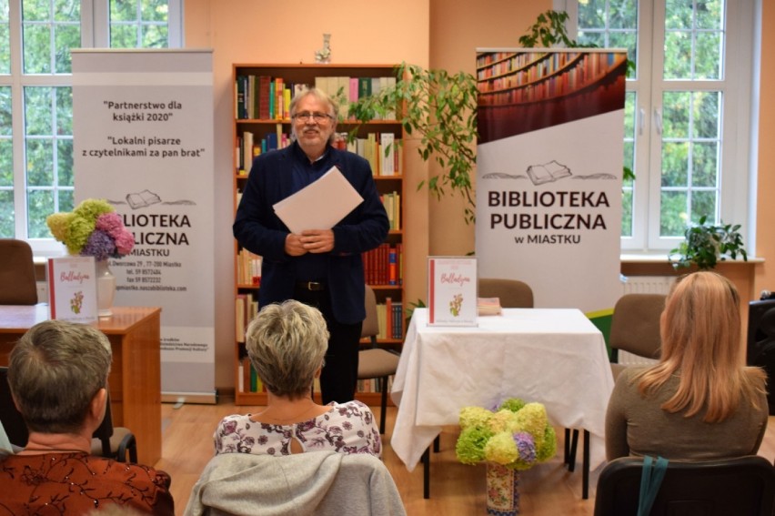 Czytelnicy Miejskiej Biblioteki Publicznej w Miastku czytali „Balladynę” Juliusza Słowackiego| ZDJĘCIA