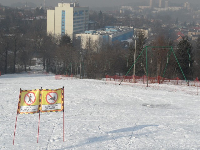 Cieślarówka otwarta jest dla amatorów jazdy na nartach i snowboardzie.