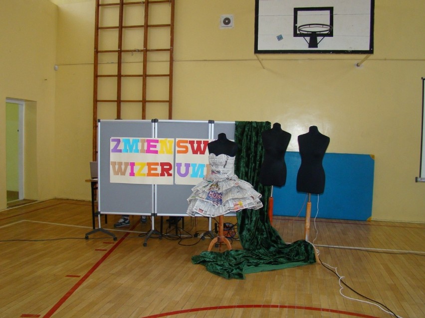 Konkurs "Zmień swój wizerunek" w ZSDiOŚ w Radomsku