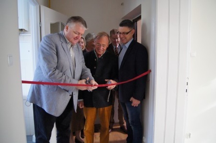 Pierwsze mieszkanie chronione w Malborku. Pomógł honorowy obywatel Malborka