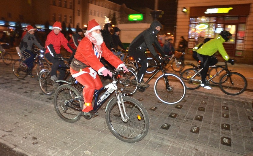 Grudniowa Masa Krytyczna w Łodzi [ZDJĘCIA]