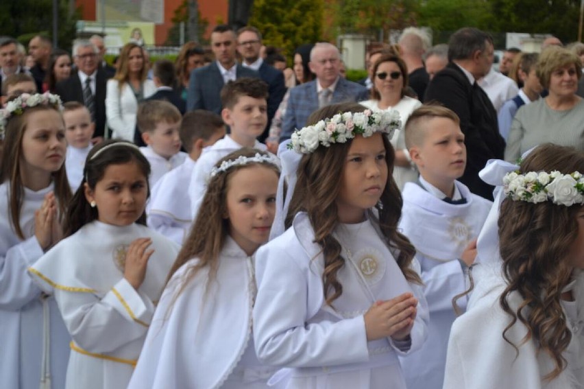 Piła. Pierwsza Komunia Święta w parafii pw. Świętej Rodziny w Pile. Zobacz zdjęcia!