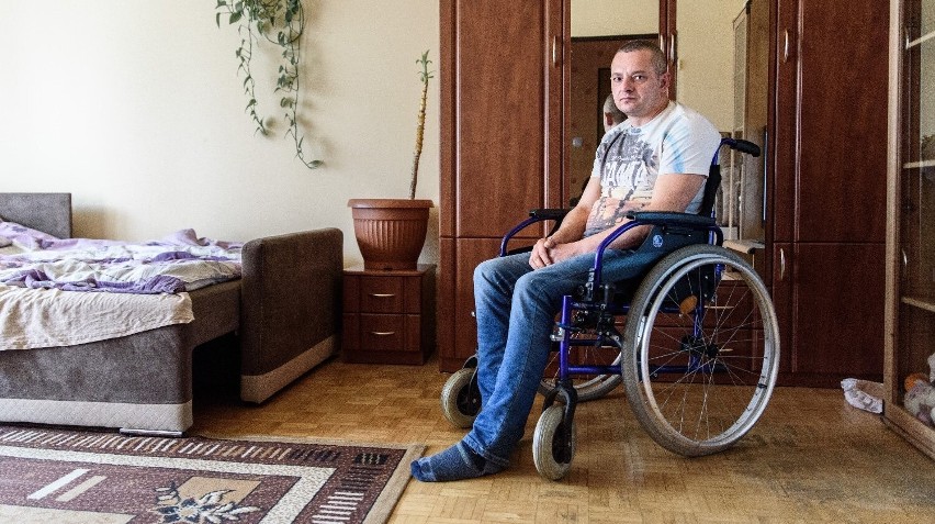 Pomóż Robertowi z Przemyśla podnieść się z wózka inwalidzkiego
