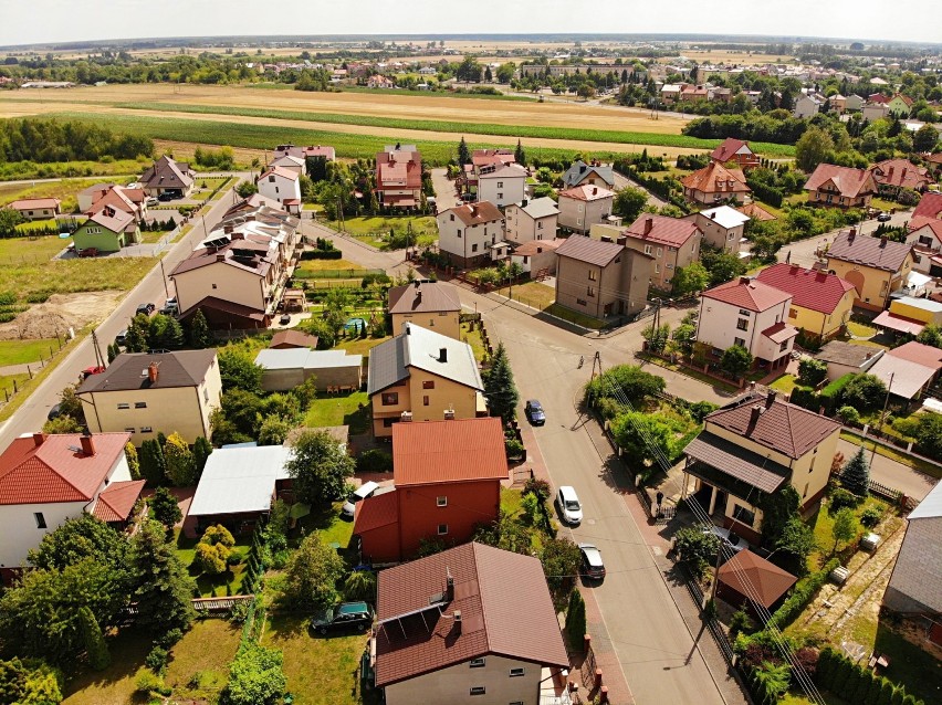 Latamy dronem nad Parczewem. Zobacz miasto z innej perspektywy (ZDJĘCIA Z DRONA) 