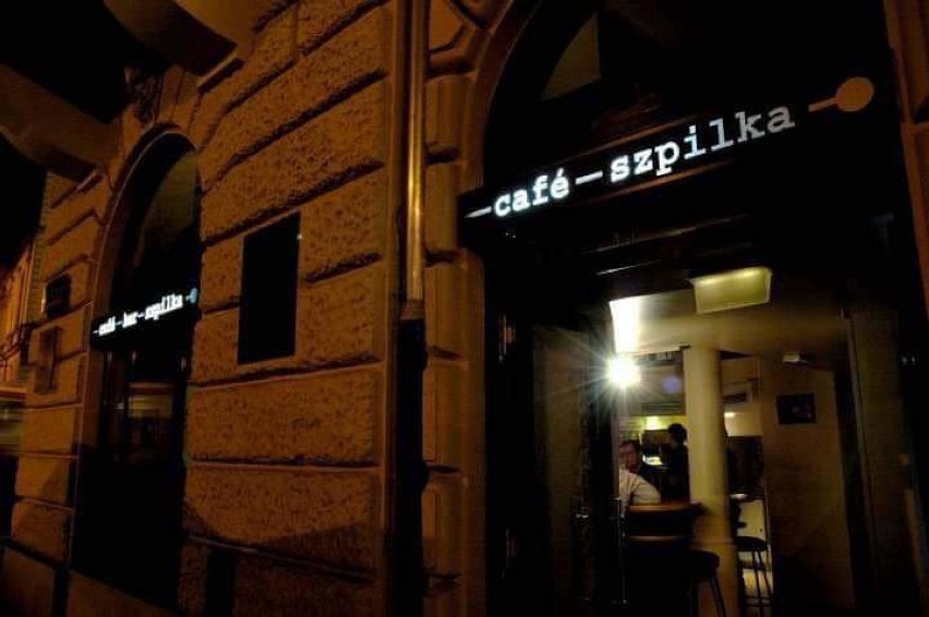 Szpilka, Warszawa. Kultowa restauracja znika z placu Trzech...