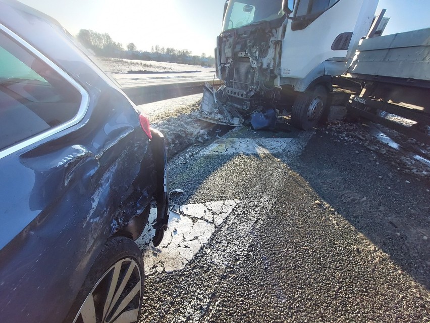 Groźny wypadek na trasie S1 w Przeczycach.

Zobacz kolejne...