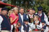 Kolonia Boćki. Święto Plonów na Podlasiu z udziałem Pary Prezydenckiej. Prezydent RP Andrzej Duda z małżonką wzięli udział w dożynkach 