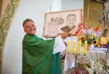 Pożegnanie księdza w Biedrzychowicach Dolnych. Parafianie nie kryli wzruszenia 