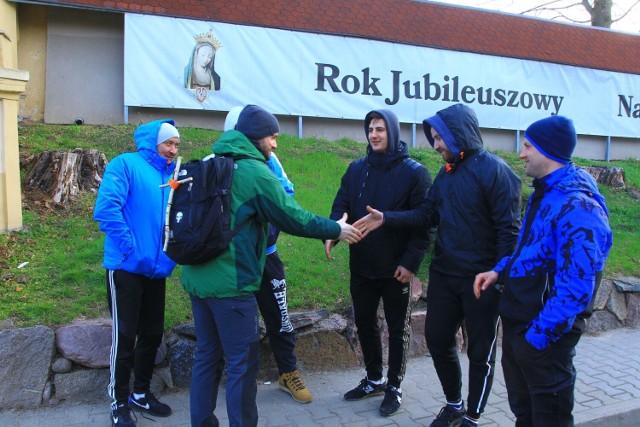 Dla wielu uczestników przebycie drogi jest wielkim przeżyciem duchowym.