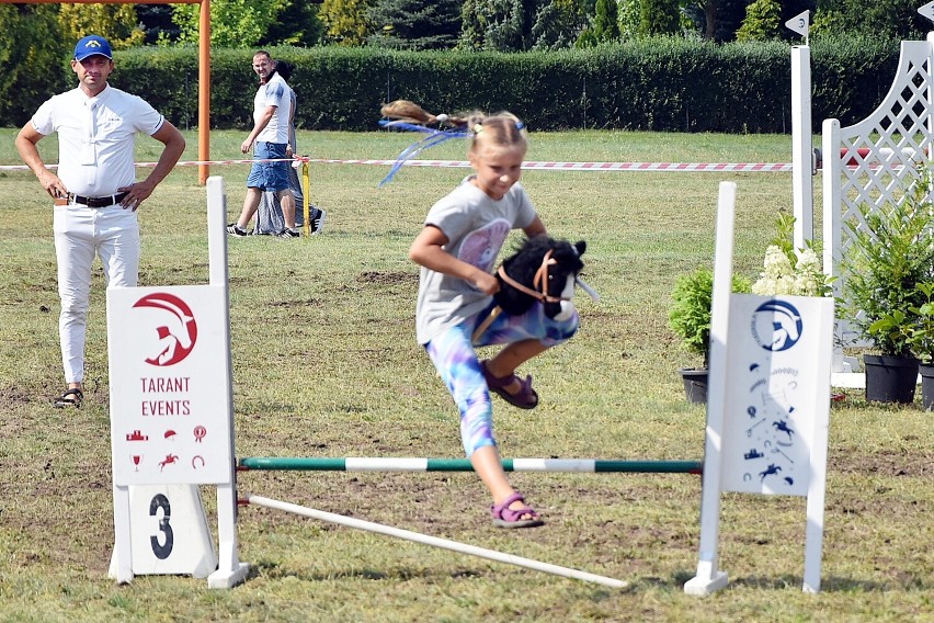 Hobby horse, czyli konkurs sprawnościowy dla dzieci z nagrodami w Dziembówku. Zobaczcie zdjęcia