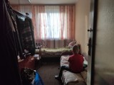 Pięcioosobowa polsko-ukraińska rodzina żyje w ciasnocie. Marzyli o mieszkaniu plus, jednak lokal tymczasowo dostaną uchodźcy
