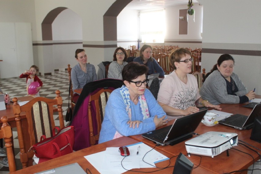 Zakończenie kursu komputerowego w Czołowie w gminie Radziejów [zdjęcia]