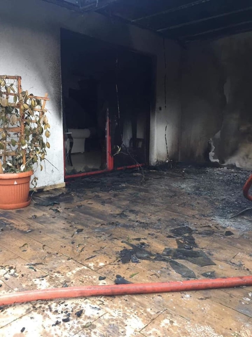 Pożar w domu w miejscowości Czarże w pow. bydgoskim wybuchł...