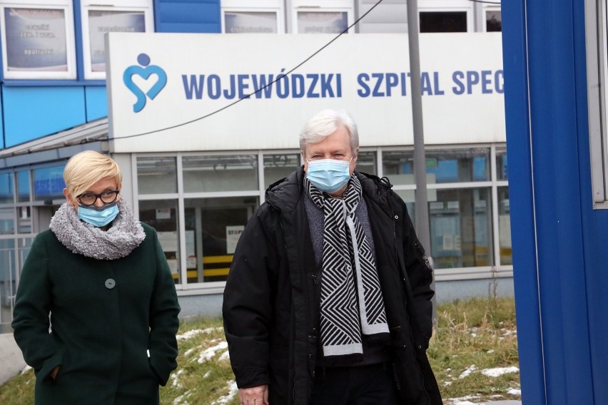 Mobilne szczepienia seniorów w Legnicy i regionie
