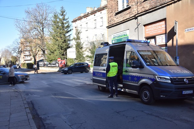 Policja wyjaśnia szczegółowe okoliczności wypadku w centrum Tarnowa