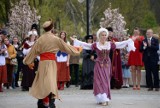 Obchody Narodowego Święta 3 Maja w Więcborku. Mieszkańcy zatańczyli tradycyjnego poloneza [zdjęcia]
