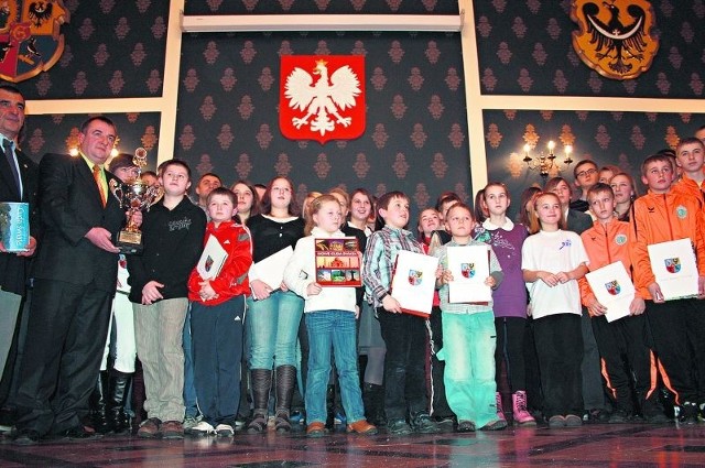 Sportowe podsumowanie 2009 roku zgromadziło 109 najlepszych sportowców młodego pokolenia i trenerów, których nominują kluby.