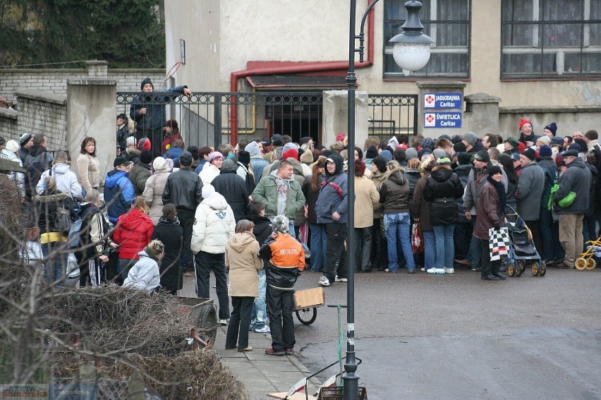 Caritasowi brakuje żywności dla ubogich mieszkańców Włocławka. Na paczki trzeba poczekać [zdjęcia]