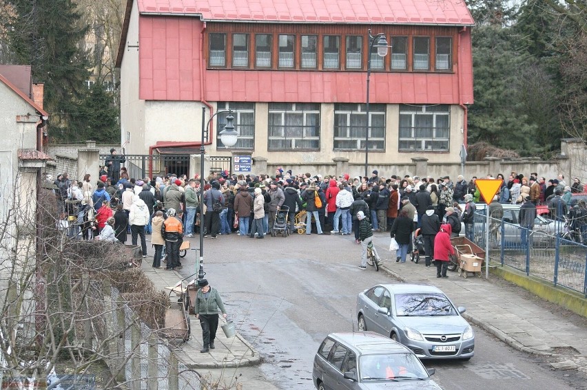 Caritasowi brakuje żywności dla ubogich mieszkańców Włocławka. Na paczki trzeba poczekać [zdjęcia]