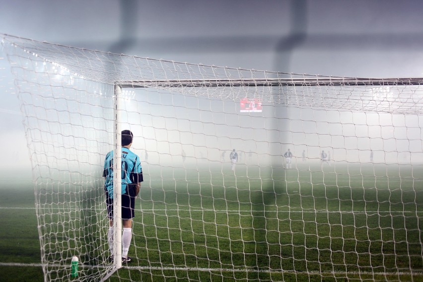 Cracovia-Sandecja. Mecz przerwany przez dym z rac [ZDJĘCIA]