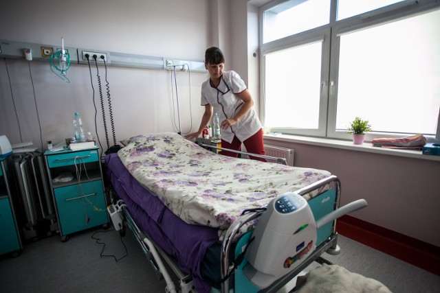 Dzięki WOŚP oddział geriatrii w szpitalu MSW w Bydgoszczy został wyposażony w nowoczesny sprzęt, w tym łóżka.