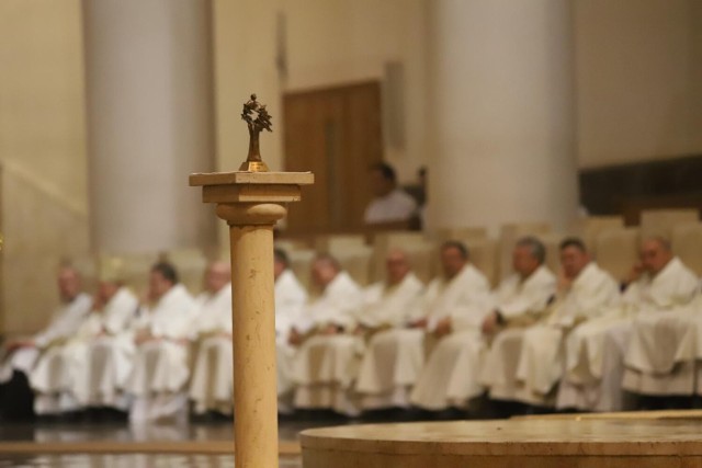 Proboszcz kamieńskiej parafii podsumował liczenie wiernych. - Ludzie, opamiętajcie się - zwrócił się do swoich parafian.