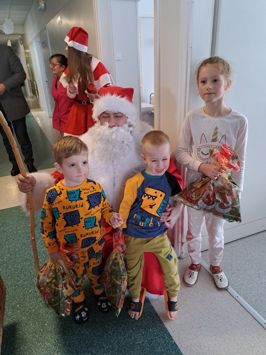 Święty Mikołaj odwiedził Wojewódzki Szpital w Przemyślu.