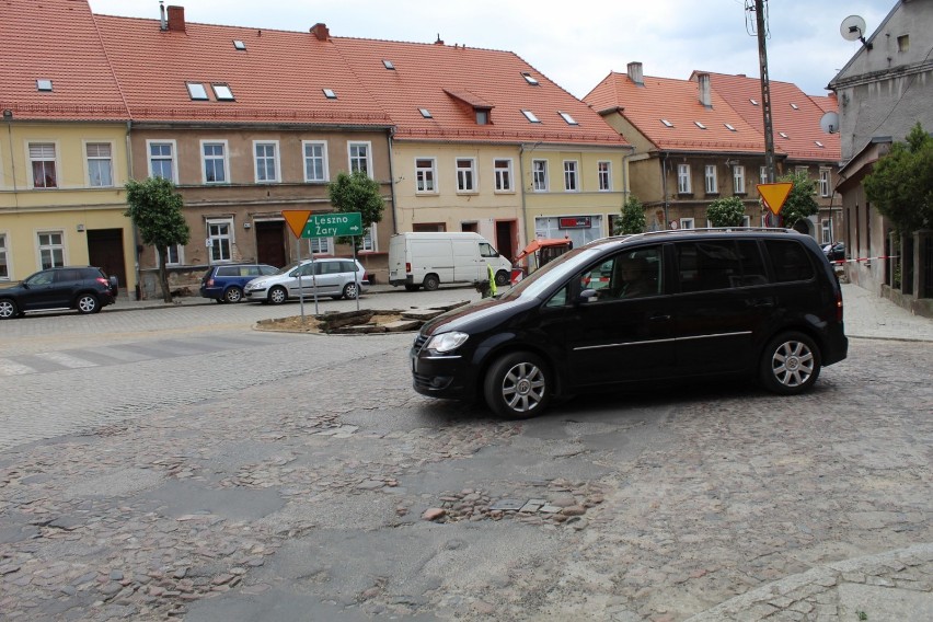 WSCHOWA. Remont Polnej i Daszyńskiego idzie jak burza. Tak to aktualnie wygląda [ZDJĘCIA]