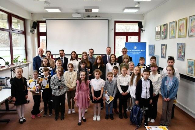 Uroczyste podsumowanie konkursu „BHP w szkole i sporcie” w Sulechowie