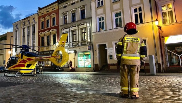 Lądowanie śmigłowca LPR na rynku w Kluczborku