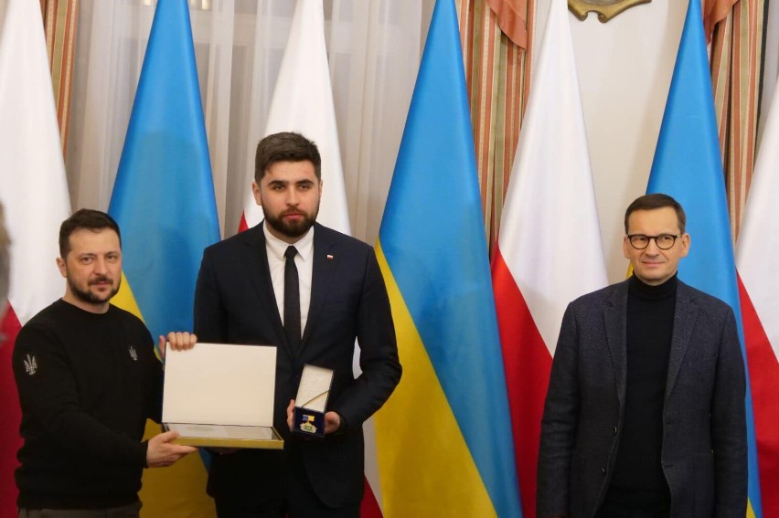 Prezydent Ukrainy Wołodymyr Zełenski w Chełmie. Specjalne wyróżnienia otrzymały cztery miasta za pomoc Ukrainie. Zobacz zdjęcia