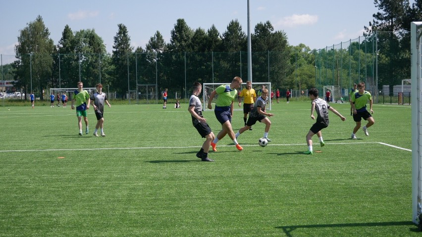 Powiatowa licealiada w piłce nożnej chłopców w Wadowicach