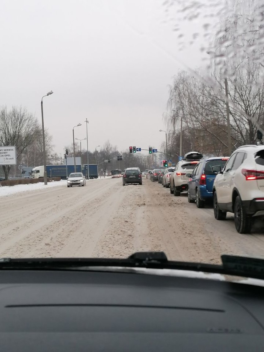 Trudne warunki na drogach w Sosnowcu i okolicy. 

Zobacz...