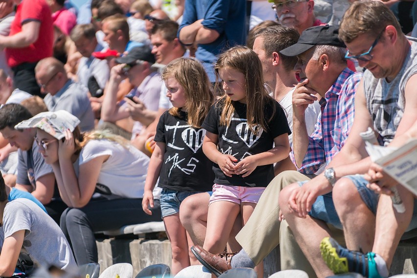 Ostatni mecz Sandecji na starym stadionie. Wykręcali krzesełka [ZDJĘCIA]