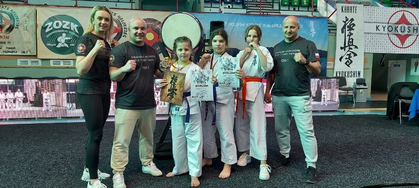 Kołobrzeski Turniej Karate Kyokushin MORSKA PERŁA, legniczanie wrócili z medalami