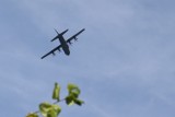 Samolot wojskowy leciał nisko nad Pleszewem. Ludzie myśleli, że podchodzi do lądowania awaryjnego. Aż zatrzęsło się domami