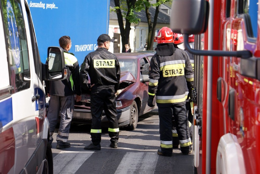 Zderzenie dwóch aut na Rogatce w Kaliszu