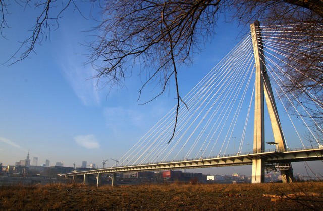 W pobliżu Mostu Świętokrzyskiego znaleziono zwłoki